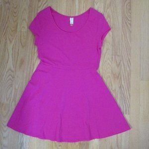 NO BOUNDARIES JUNIOR'S SIZE M (7 / 9) SKATER DRESS FUCHSIA PINK SHORT SLEEVES